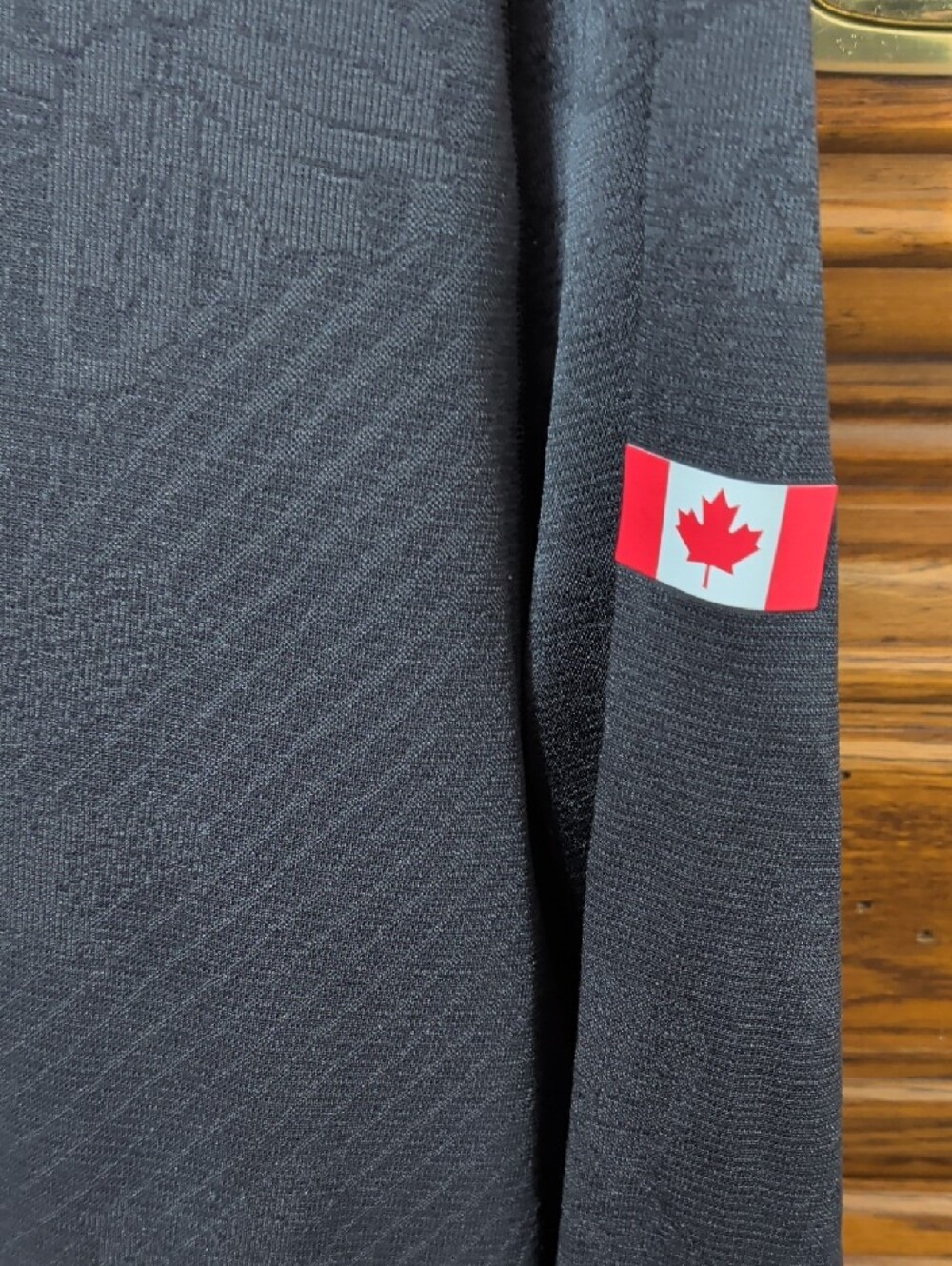 Men's Lululemon Team Canada Metal Vent Tech Long Sleeve Shirt 2.0 COC Logo - Picture 3 of 4